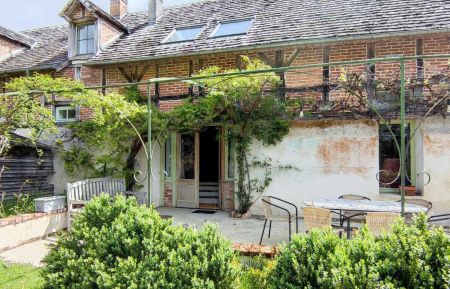 G&icirc;te n&deg;41G1263 Theillay - Loir-et-Cher - Terrasse du G&icirc;te La Biche