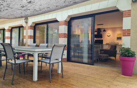G&icirc;te n&deg;41G1396 Blois - Loir-et-Cher - Terrasse vue sur la pi&egrave;ce de vie