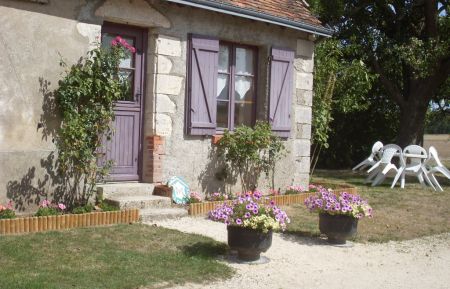 G&icirc;te n&deg;41G554 Saint-Lubin-en-Vergonnois - Loir-et-Cher - Ext&eacute;rieur et salon de jardin












ext&eacute;rieur du gite et salon de jardin 
